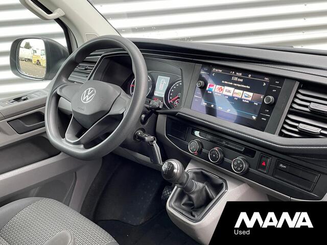 Volkswagen TRANSPORTER 2.0 TDI L2H1 28 110PK Sensoren Airco Navi Cruise Car-Play