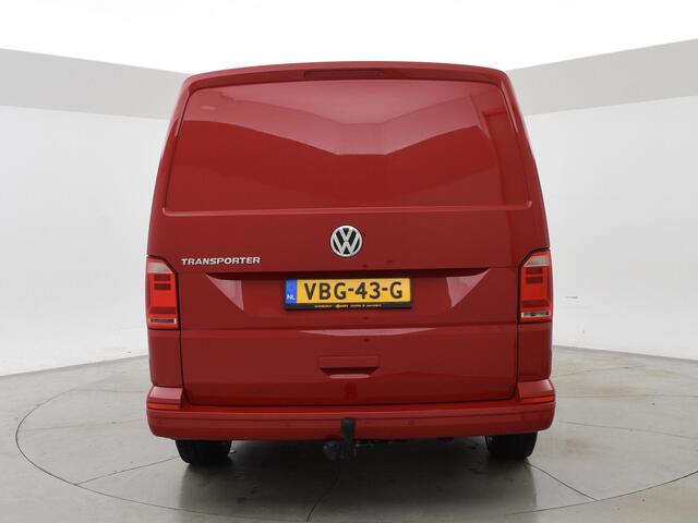 Volkswagen TRANSPORTER 2.0 TDI HIGHLINE + APPLE CARPLAY | TREKHAAK | DAB | NAVIGATIE