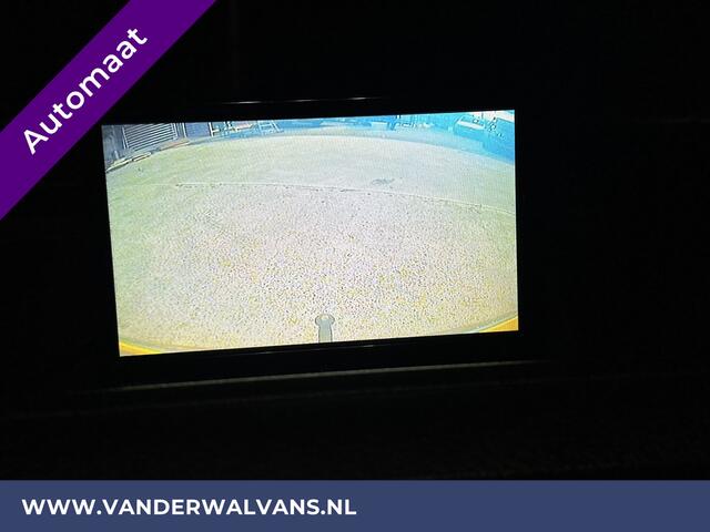 Volkswagen TRANSPORTER 2.0 TDI 150pk Automaat **BPM VRIJ voor de Ondernemer** L2H1 inrichting Euro6 Airco | Navigatie Camera, 2500kg trekhaak, Cruisecontrol, Parkeersensoren, Verwarmde voorruit, Achterklep, LM velgen