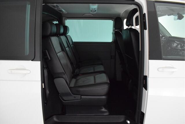 Volkswagen TRANSPORTER Caravelle 2.0 TDI 199pk DSG L2H1 30 DC ABT Trekhaak Leder Schuifdeur L+R Virtual Cockpit Led Stoelverwarming Camera Navigatie