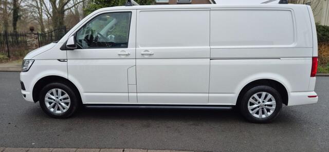 Volkswagen TRANSPORTER 2.0 TDI L2H1 Comfortline Plus Trekhaak*automaat*navigatie*2x sch