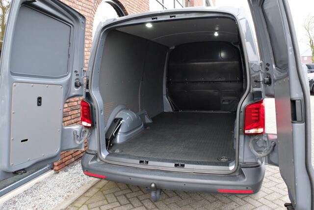 Volkswagen TRANSPORTER L2H1 e-ABT Trekhaak, 3 zits, Achterdeuren