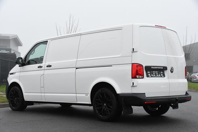 Volkswagen TRANSPORTER 2.0 TDI L2H1 30 PB Edition Cruise, Carplay, 150PK, Automaat, Sensoren, LED, PDC, 2 x Schuifdeur, Trekhaak, UNIEK!