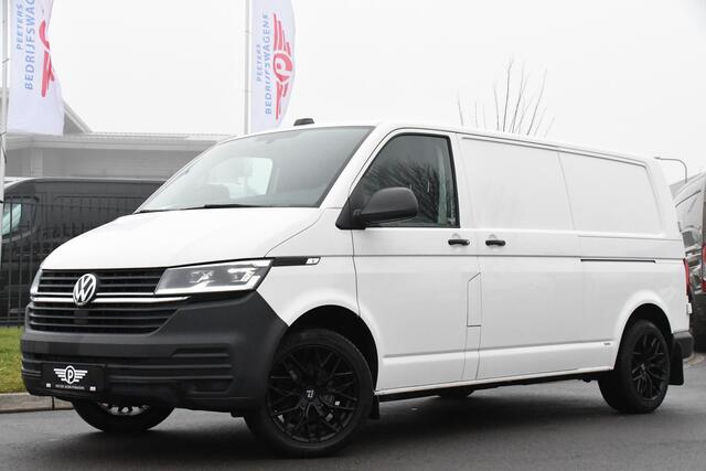 Volkswagen TRANSPORTER 2.0 TDI L2H1 30 PB Edition Cruise, Carplay, 150PK, Automaat, Sensoren, LED, PDC, 2 x Schuifdeur, Trekhaak, UNIEK!