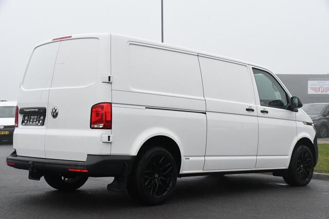 Volkswagen TRANSPORTER 2.0 TDI L2H1 30 PB Edition Cruise, Carplay, 150PK, Automaat, Sensoren, LED, PDC, 2 x Schuifdeur, Trekhaak, UNIEK!
