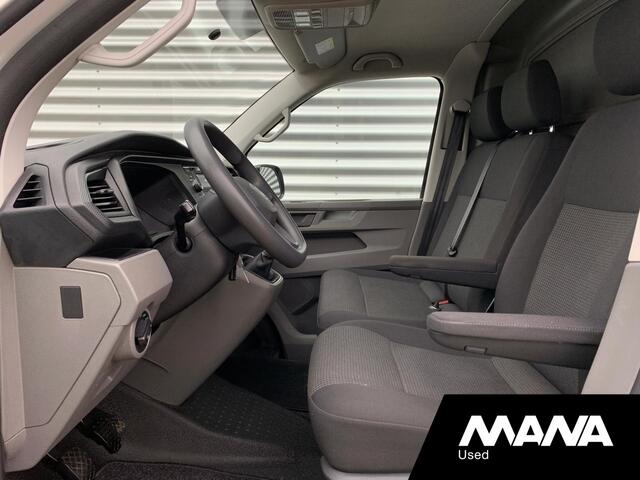 Volkswagen TRANSPORTER 2.0 TDI L1H1 Airco Bluetooth Trekhaak Bijrijdersbank Cruise LaadruimteBekleding 12V Airbag