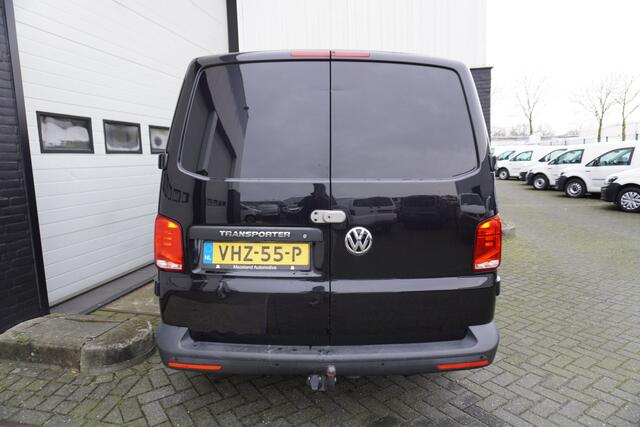 Volkswagen TRANSPORTER 2.0 TDI 150PK L2 EURO 6 - Airco - Cruise - PDC - ¤ 18.900,- Excl.