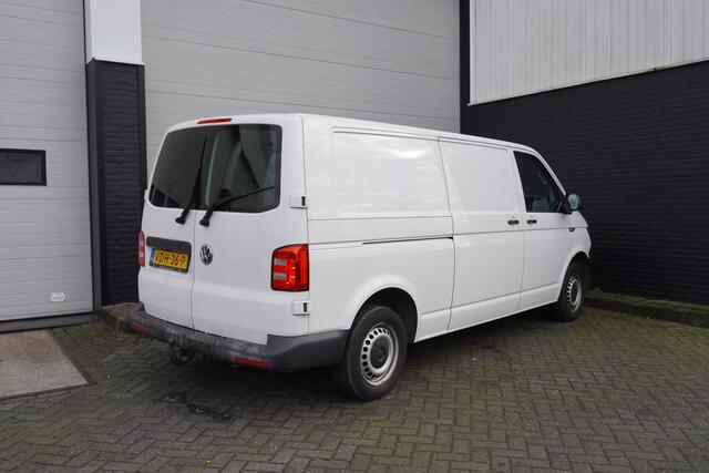 Volkswagen TRANSPORTER 2.0 TDI 150PK L2 AUTOMAAT EURO 6 2 x Schuifdeur - Airco - Cruise - Trekhaak - ¤13.900,- Excl.