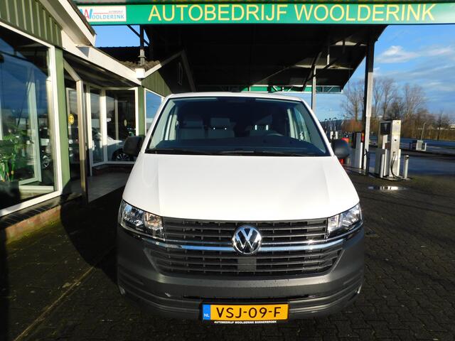 Volkswagen TRANSPORTER 2.0TDI L2H1 110PK! All-in Prijs! Trekhaak! Carplay