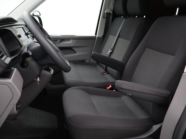 Volkswagen TRANSPORTER T6.1 2.0 TDI L1H1 DEEP BLACK PEARL + APPLE CARPLAY | TREKHAAK