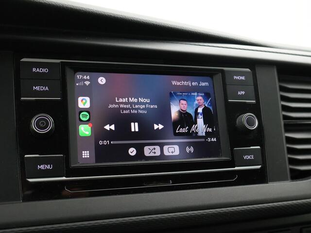 Volkswagen TRANSPORTER T6.1 2.0 TDI L1H1 DEEP BLACK PEARL + APPLE CARPLAY | TREKHAAK