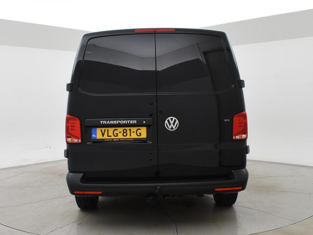 Volkswagen TRANSPORTER T6.1 2.0 TDI L1H1 DEEP BLACK PEARL + APPLE CARPLAY | TREKHAAK