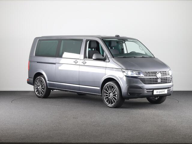 Volkswagen TRANSPORTER 2.0 TDI L2H1 32 DC Bulli 204PK DSG (Automaat) | Luxe Caravelle uitvoering | 2 schuifdeuren | Digitale cockpit | 20 "LM velgen | Automatische airco |
