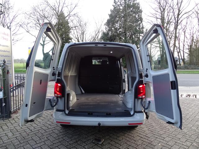 Volkswagen TRANSPORTER 2.0 TDI L1H1 Adaptive cruis Leder Led 3 Zit 1 eig