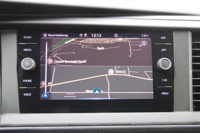 Volkswagen TRANSPORTER 2.0 TDI L2 150PK AUT-7, ADAPT. CRUISE, TREKHAAK, CAMERA, NAVI, APPLE CARPLAY/ANDROID AUTO, AIRCO