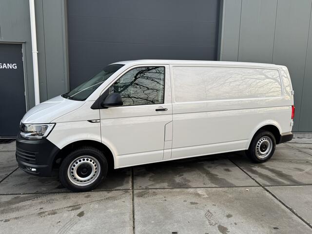 Volkswagen TRANSPORTER 2.0 TDI 102pk L2H1 Trendline Achterdeuren met ruit Trekhaak Airco