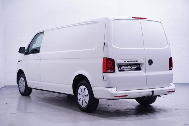 Volkswagen TRANSPORTER 2.0 TDI 110 pk L2H1 Nwe Model NAP, Airco Trekhaak, Cruise Control, Laadruimte Pakket, 2-Zits
