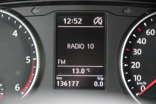 Volkswagen TRANSPORTER 2.0 TDI 150 | DC | L2H1 | Stoelverwarming | Cruise | Airco..