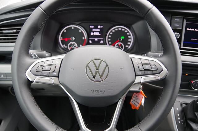 Volkswagen TRANSPORTER 2.0 TDI L2 30, 3-ZITS, 150PK AUT. LED, TREKHAAK, CAMERA, APPLE CARPLAY, STOELVERWARMING, STANDKACHEL, AIRCO