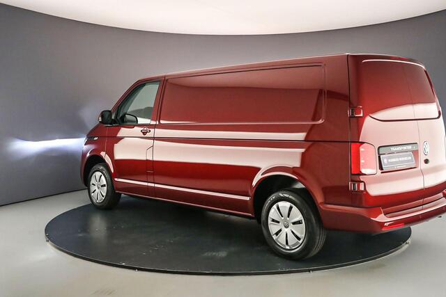 Volkswagen TRANSPORTER Bestelwagen 2.0 TDI 150pk DSG L2H1 | LED Koplampen | Camera | Navigatie dmv app-connect | AdaptiveCruise