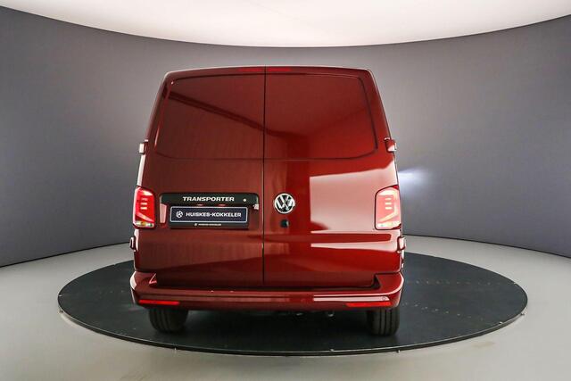 Volkswagen TRANSPORTER Bestelwagen 2.0 TDI 150pk DSG L2H1 | LED Koplampen | Camera | Navigatie dmv app-connect | AdaptiveCruise