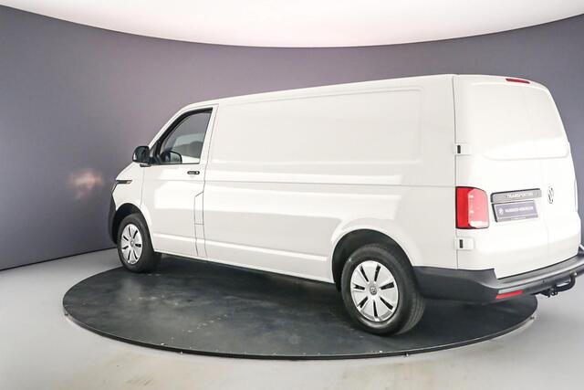 Volkswagen TRANSPORTER Bestelwagen T6.1 2.0 TDI 150PK L2H1 Parkeersensoren voor & achter | DAB+ | Bluetooth | Airco | Betimmering | Bijrijdersbank