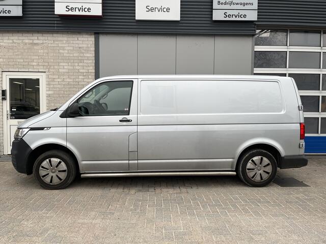 Volkswagen TRANSPORTER 2.0 TDI L2H1 28 / TREKHAAK/ RADIO/ BLUETOOTH/ PARK. SENSOREN/ AIRCO/ 3 PERSOONS