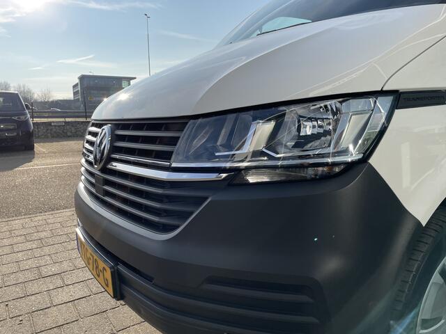 Volkswagen TRANSPORTER 2.0 TDI L1 150 Pk Auto | PDC | App Connect
