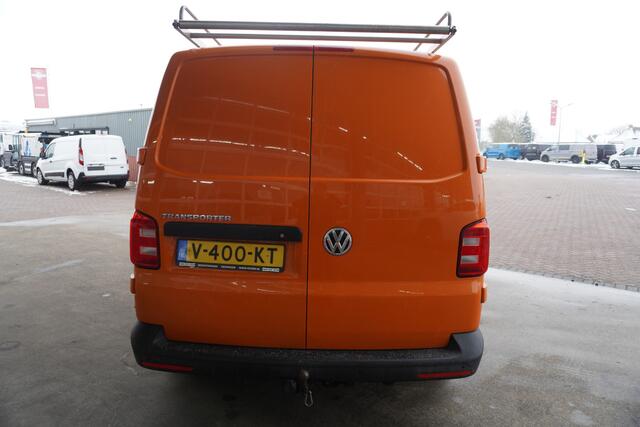 Volkswagen TRANSPORTER 2.0 TDI L1H1 Trendline nr. V139 | Airco | Navi | Cruise | Trekhaak