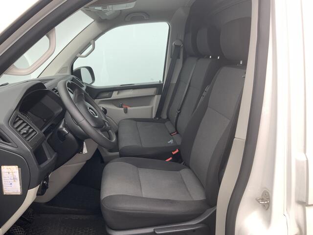 Volkswagen TRANSPORTER 2.0 TDI L2H1 Airco Navi Trekhaak 2200 kg 3 Zits Alu Velg Euro 6