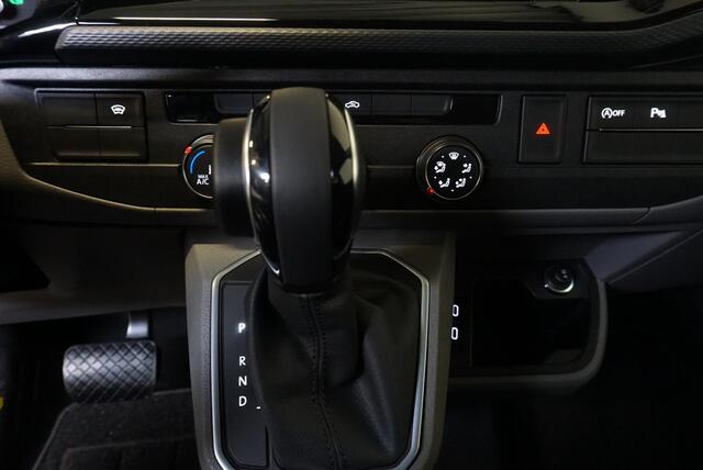 Volkswagen TRANSPORTER 2.0TDI L2H1 150PK Automaat Highline Dubbele Cabine Airco Bluetooth App Connect Camera Cruise Control