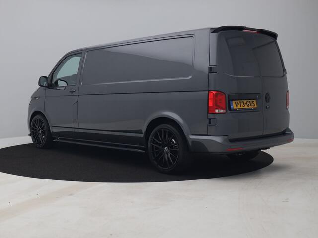 Volkswagen TRANSPORTER 2.0 TDI 150PK | BPM VRIJ | DSG-7 L2H1 28 Highline | BLACK | LEDER | 20" | TREKHAAK | LED