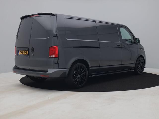 Volkswagen TRANSPORTER 2.0 TDI 150PK | BPM VRIJ | DSG-7 L2H1 28 Highline | BLACK | LEDER | 20" | TREKHAAK | LED
