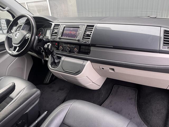 Volkswagen TRANSPORTER 2.0 TDI L2H1 Luchtvering achter Airco Cruise controle Camera Navigatie Apple carplay Trekhaak 2500kg Parkeerhulp voor en achter Euro 6 Dealer onderhouden!! Bpm vrij voor particulier gebruik!!