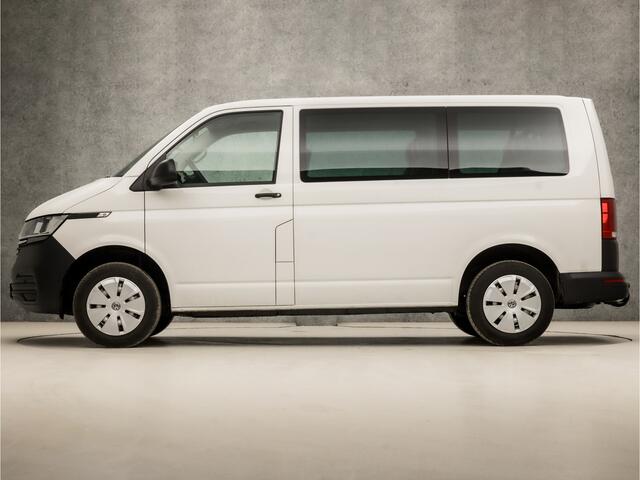 Volkswagen TRANSPORTER Kombi 2.0 TDI L1H1 (9 PERSOONS, LEDER, APPLE CARPLAY, GROOT NAVI, NIEUWE APK, ELEK RAMEN, CRUISE, TREKHAAK, NIEUWSTAAT)
