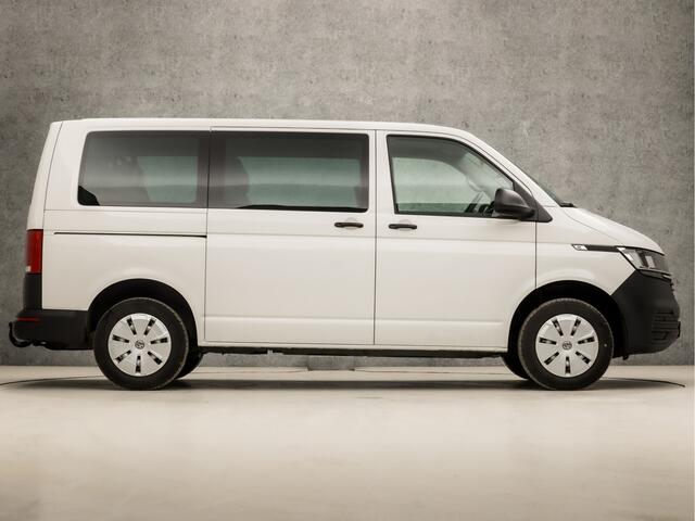 Volkswagen TRANSPORTER Kombi 2.0 TDI L1H1 (9 PERSOONS, LEDER, APPLE CARPLAY, GROOT NAVI, NIEUWE APK, ELEK RAMEN, CRUISE, TREKHAAK, NIEUWSTAAT)