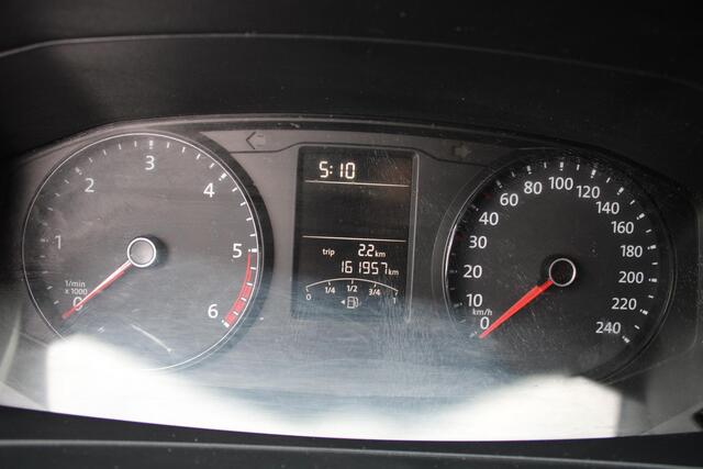 Volkswagen TRANSPORTER 2.0 TDi SCR BMT 110/150 Lang convoi exceptional airco tel