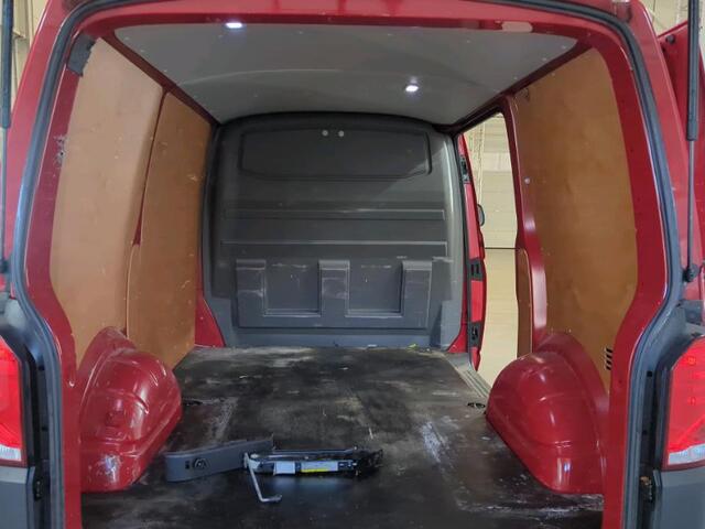 Volkswagen TRANSPORTER 2.0 TDI 150pk DSG Automaat Trekhaak Apple Carplay/ Android Auto Cruise control Airco Sidebars Parkeersensoren