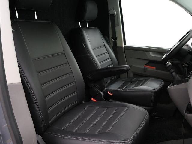 Volkswagen TRANSPORTER 2.0 TDI L2H1 + LED | 20 INCH LMV | TREEPLANKEN | APPLE CARPLAY | TREKHAAK