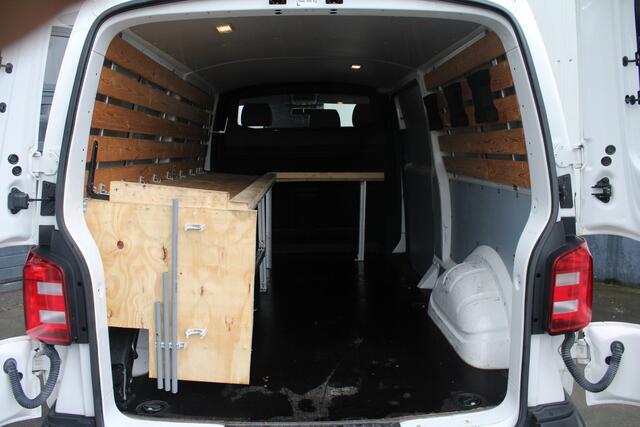 Volkswagen TRANSPORTER 2.0 TDI L2H1 Comfortline