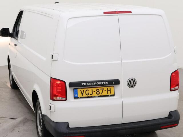 Volkswagen TRANSPORTER 150pk Automaat L2H1 Apple Carplay/Android auto Cruise control Airco Parkeersensoren