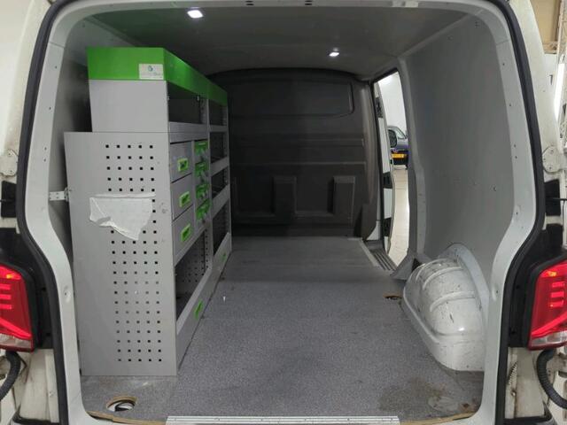 Volkswagen TRANSPORTER 150pk Automaat L2H1 Apple Carplay/Android auto Cruise control Airco Parkeersensoren