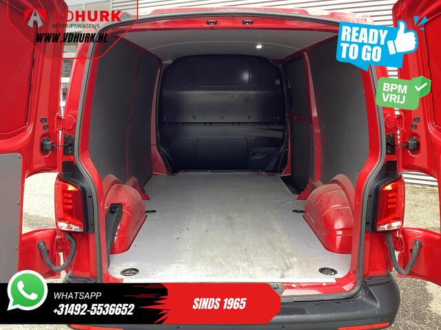 Volkswagen TRANSPORTER 2.0 TDI L2 BPM VRIJ! Carplay/ Standkachel/ Cruise/ Trekhaak