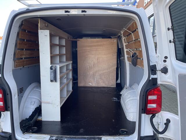 Volkswagen TRANSPORTER 2.0 TDI L2H1 Trendline / vaste prijs rijklaar ¤ 12.950 ex btw / bpm vrij / airco / imperial / trekhaak / euro 6 / sidebars !