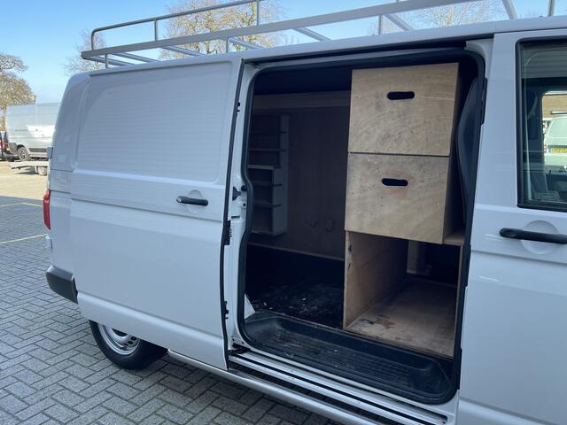 Volkswagen TRANSPORTER 2.0 TDI L2H1 Trendline / vaste prijs rijklaar ¤ 12.950 ex btw / bpm vrij / airco / imperial / trekhaak / euro 6 / sidebars !