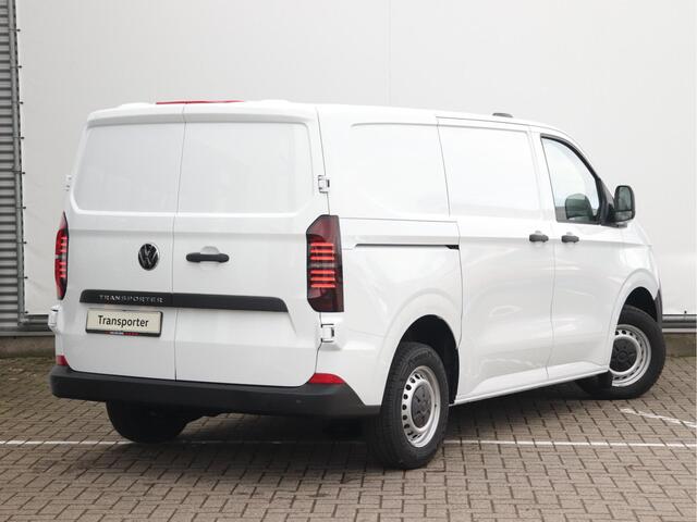 Volkswagen TRANSPORTER 2.0 TDI L1H1 28 | BPM-vrij | Achterdeuren | Cruise control | Parkeersensoren | App-connect | Airco |
