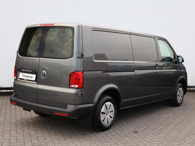Volkswagen TRANSPORTER 2.0 TDI 150PK L2H1 30 Trendline | Airco | Cruise | Bluetooth | Bijrijdersbank | Deuren met ruit | Betimmering |