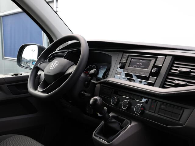 Volkswagen TRANSPORTER 2.0 TDI 150PK L2H1 30 Trendline | Airco | Cruise | Bluetooth | Bijrijdersbank | Deuren met ruit | Betimmering |