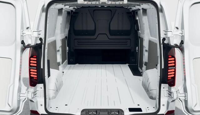 Volkswagen TRANSPORTER 2.0 TDI 150pk Automaat L2H1 | BPM-vrij | Achterdeuren | Camera | Cruise control |