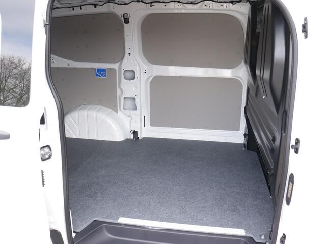 Volkswagen TRANSPORTER 2.0 TDI L1H1 28 4MOTION | BPM-vrij | 150pk automaat | Trekhaak (2750kg trekgewicht) | Camera | Cruise control |